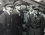 Teil 2 Kittelberger Walter li Unbekannt mi Karl re 1937 in Fliegeruniform (Large).jpg