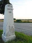 Bezirksgrenze Ebreichsdorf zw Unterwaltersdorf u Moosbronn 2008-07-10  001.jpg